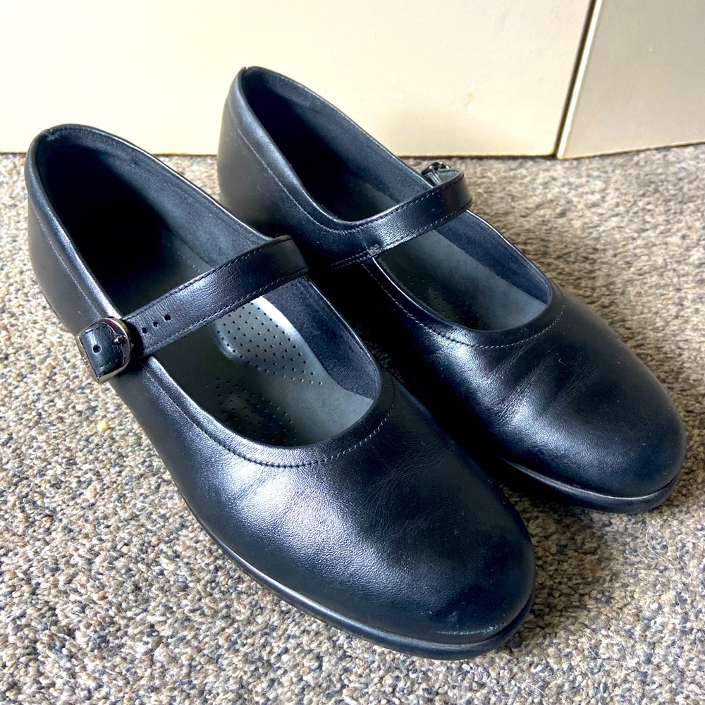 SAS MARY JANES